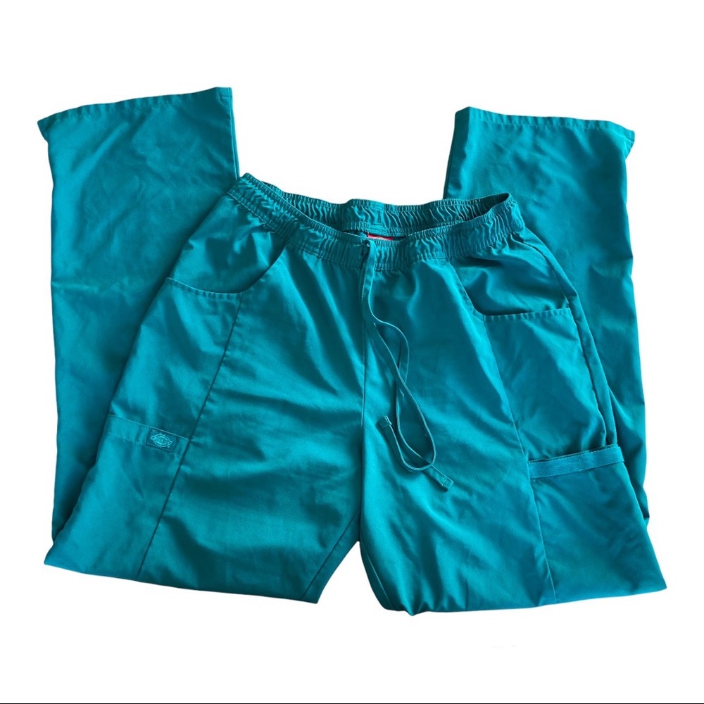 Dickies Women's 7 Pocket Drawstring Waist Cargo Stretch Scrub Pants Green M